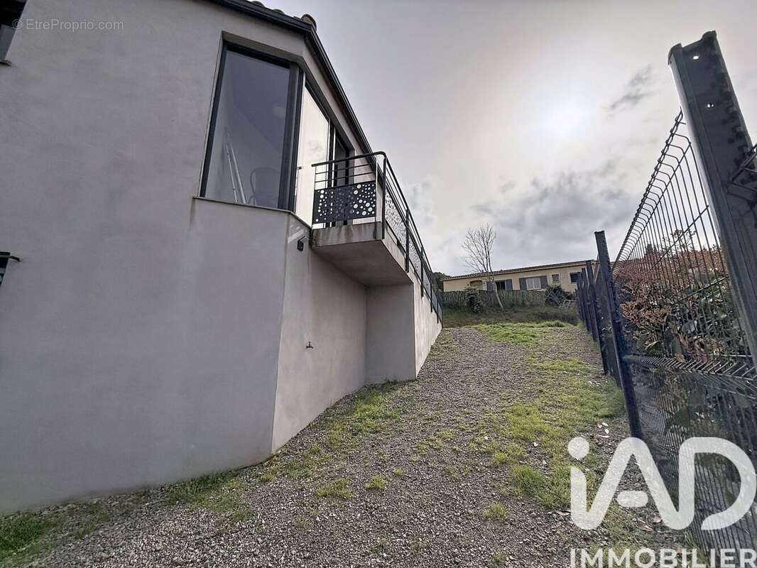 Photo 4 - Maison à ALAIRAC