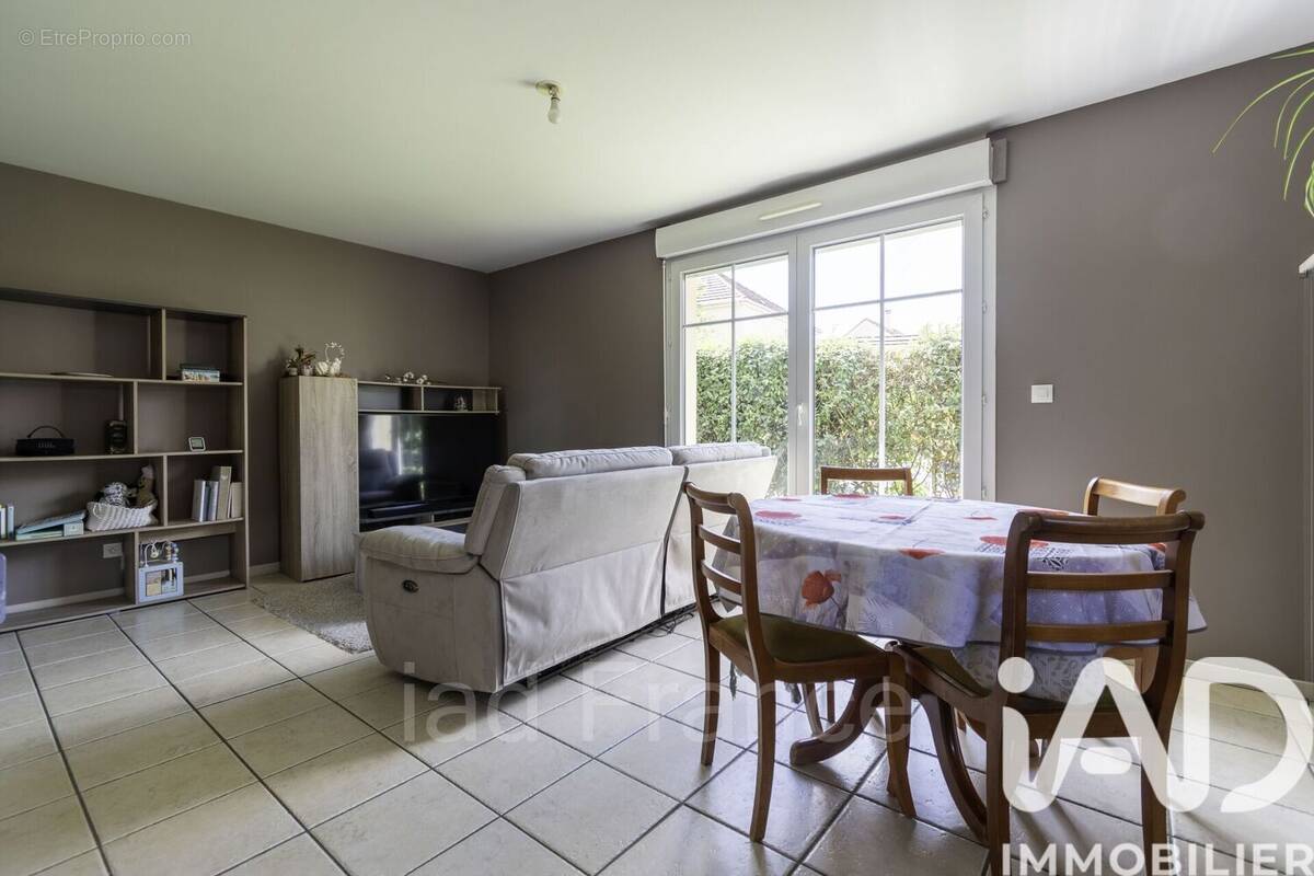 Photo 1 - Appartement à BONNIERES-SUR-SEINE