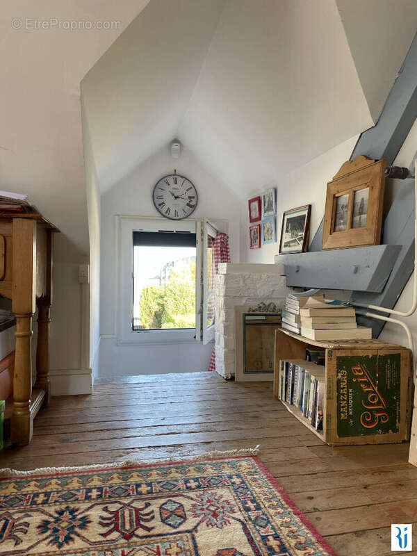 Maison à MONT-SAINT-AIGNAN