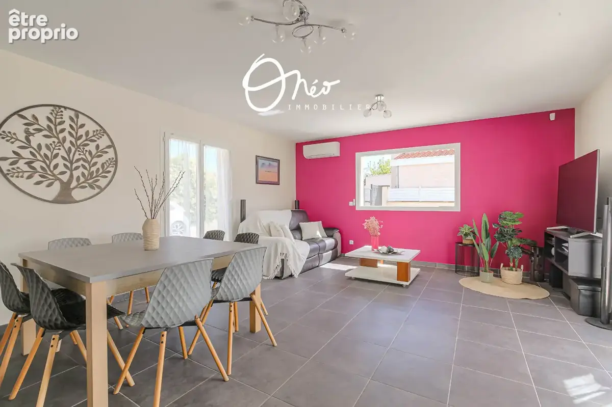 Mions - Maison 5 pièces de 110 m2 avec garage double - Piscine - photo 6