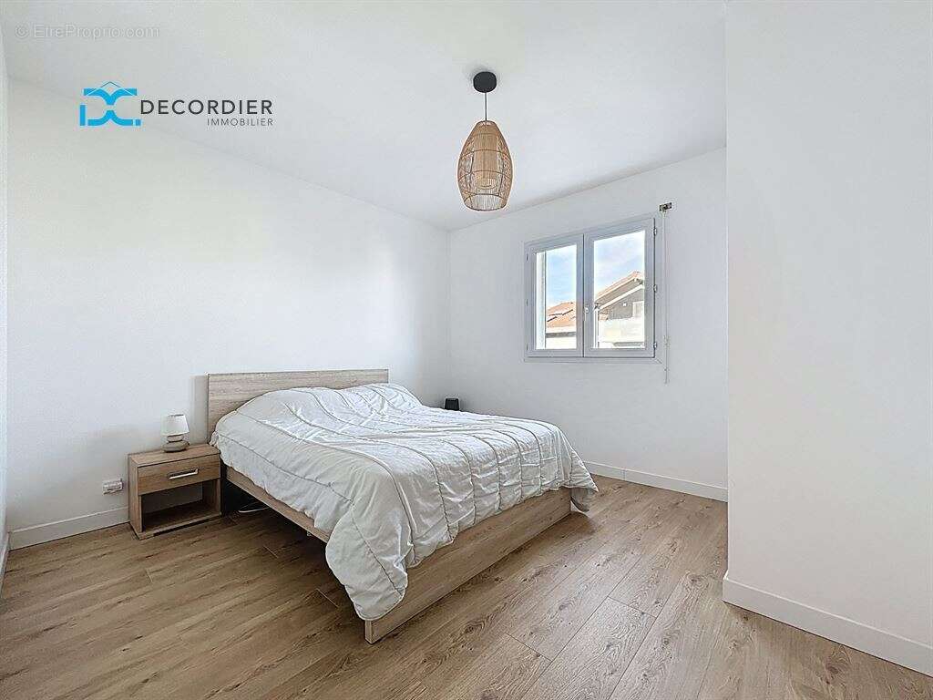 Maison neuvecelle centre - photo 9