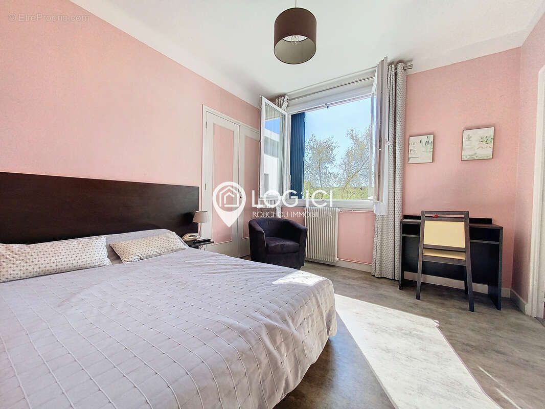 Commerce à SEVIGNACQ