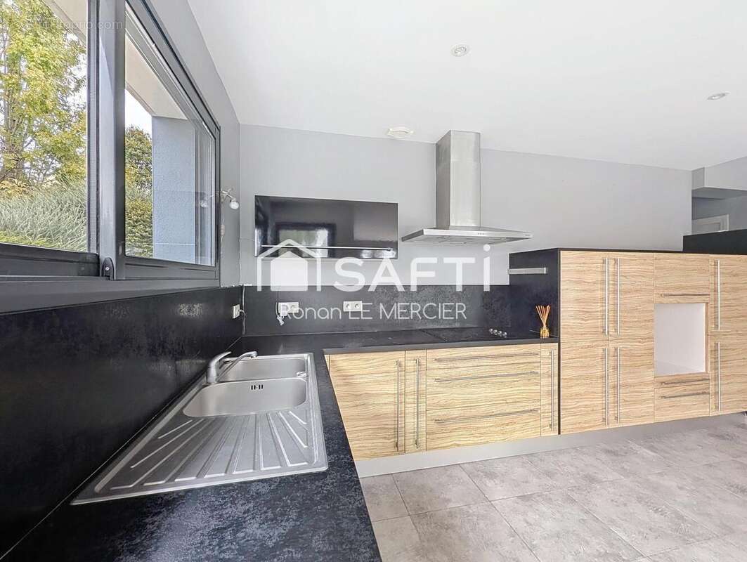 Photo 4 - Maison à MEUCON