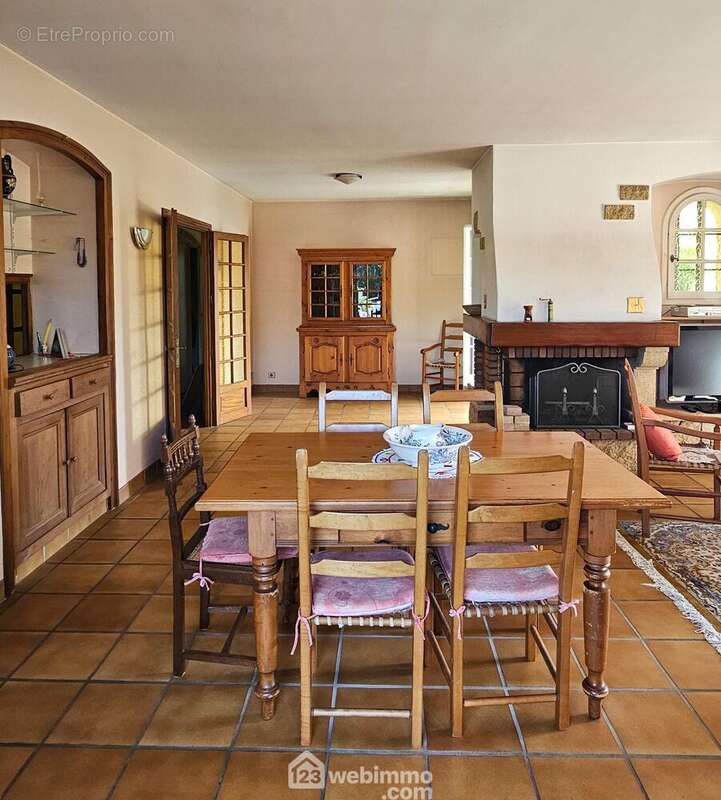 Maison 115 m² à Lons  - photo 8