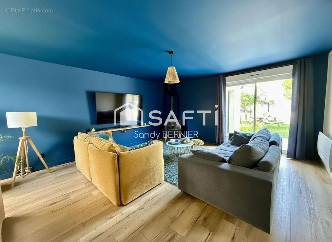 Maison 212 m² à Migne-Auxances  - photo 7