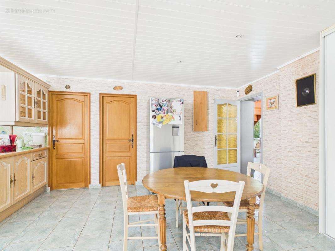 Maison 182 m² à Vendeuil-Caply  - photo 4