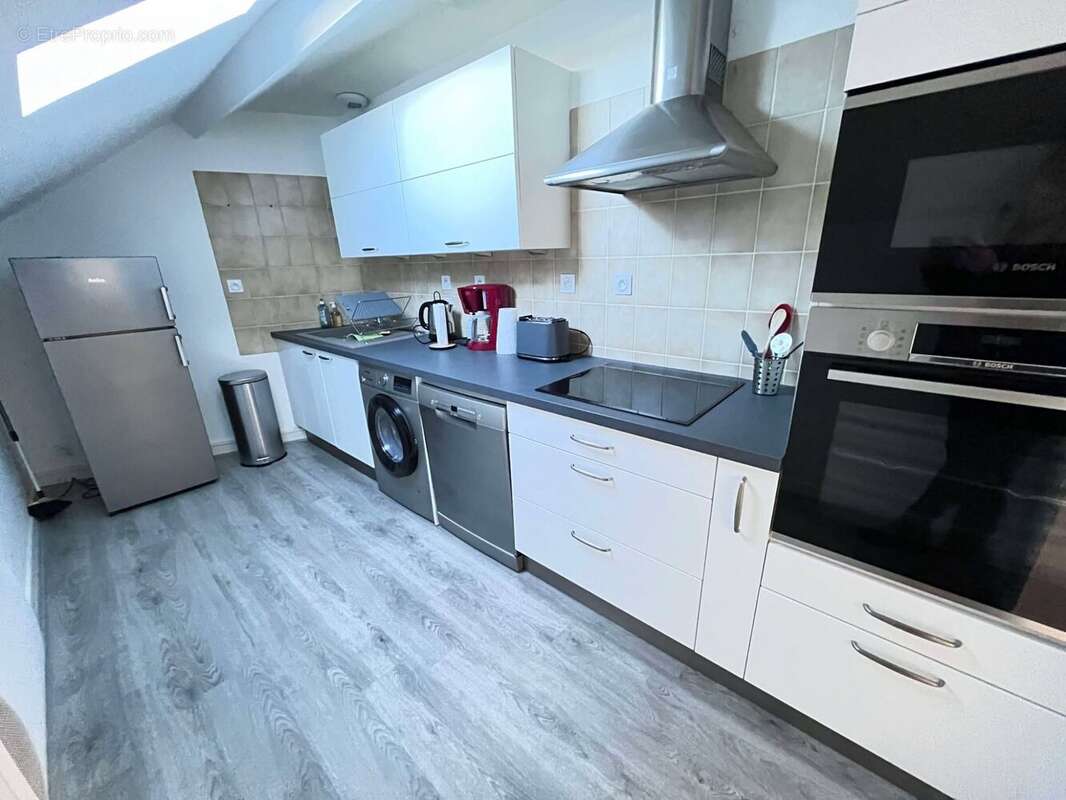 Appartement 824 m² à Mauriac  - photo 7