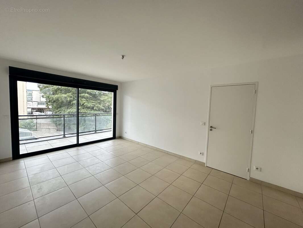 Appartement à PRIVAS