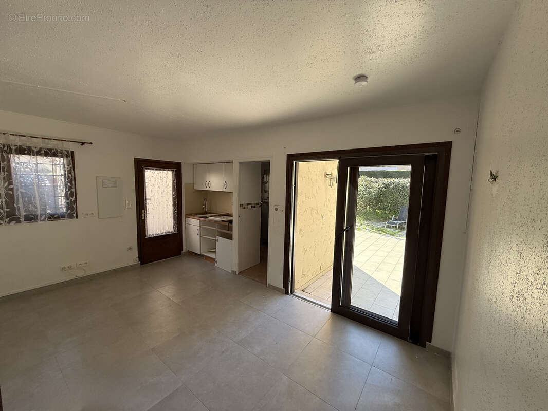 Maison à LINGUIZZETTA