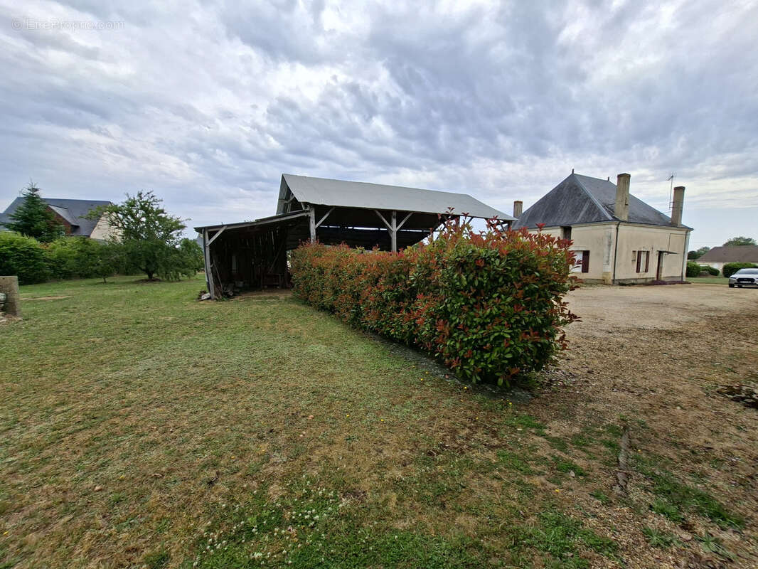 Maison à LA CHAPELLE-D'ALIGNE