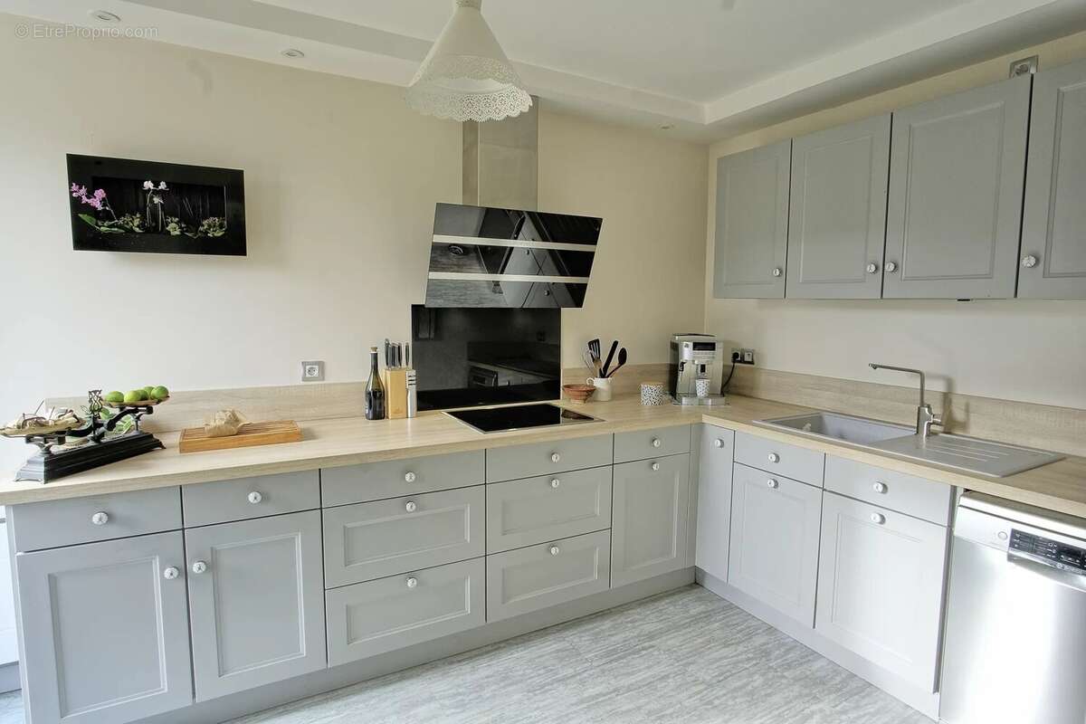 COURSEULLES SUR MER - Maison de 130m² avec vie de plain-pied - photo 7