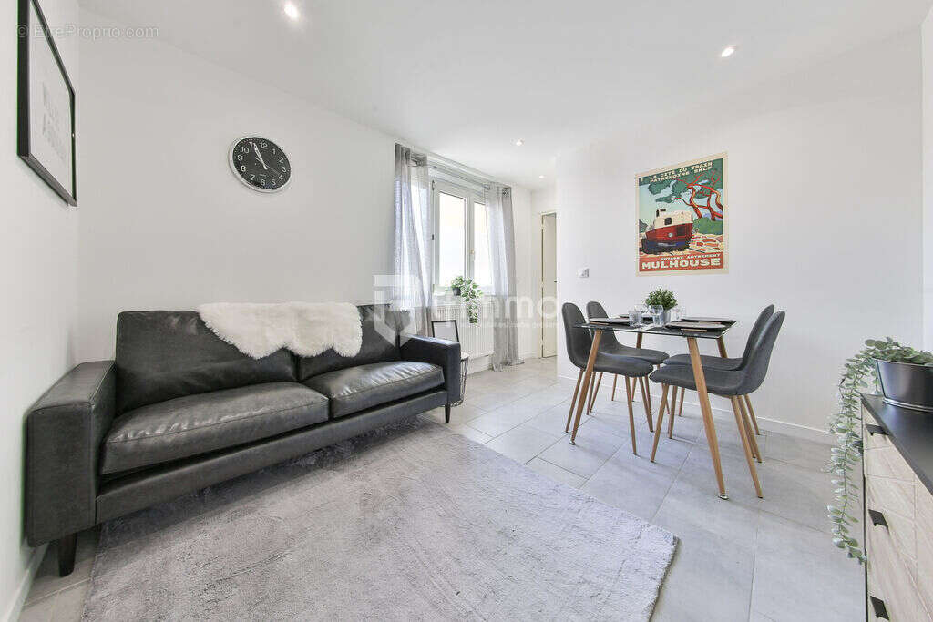 Appartement 2 pièces entièrement rénové et équipé - photo 2