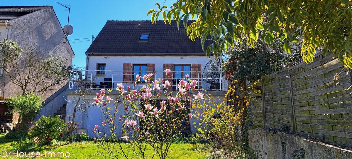 Maison à BEAUMONT-SUR-OISE