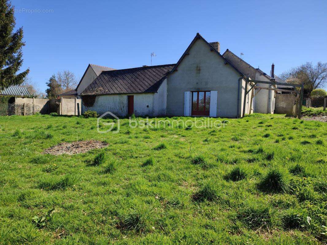 Maison à SAINT-AIGNAN-DE-COUPTRAIN