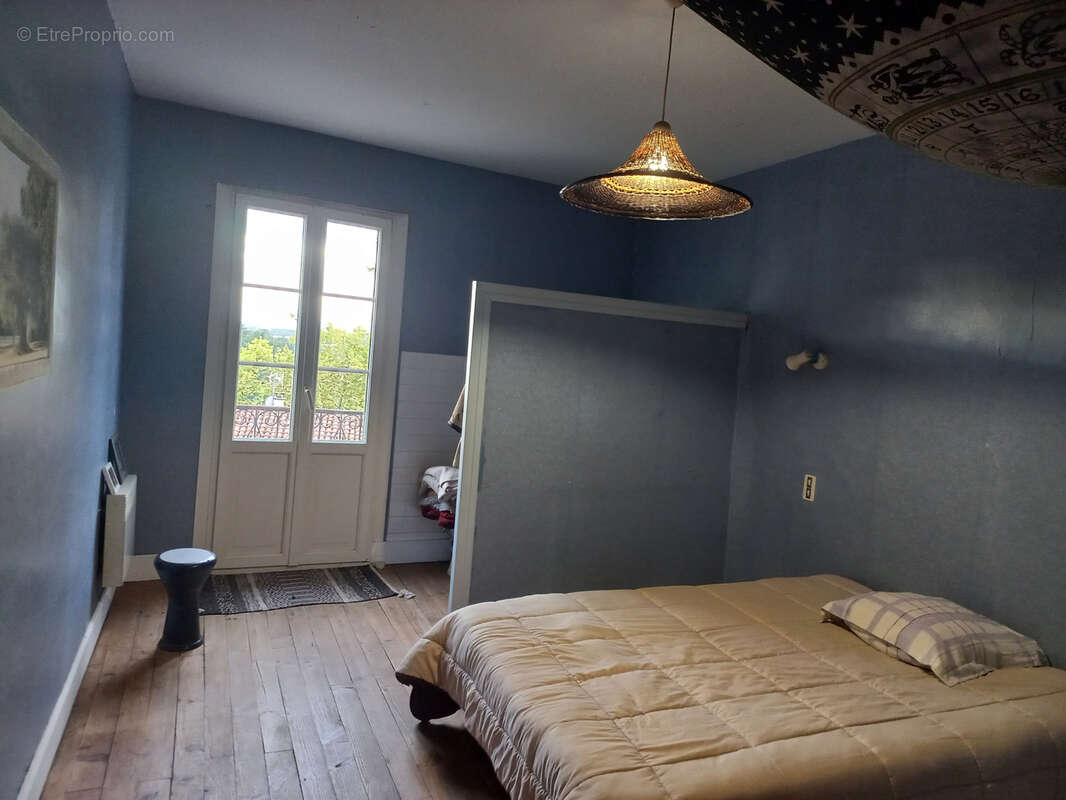 Maison à MONTESQUIOU