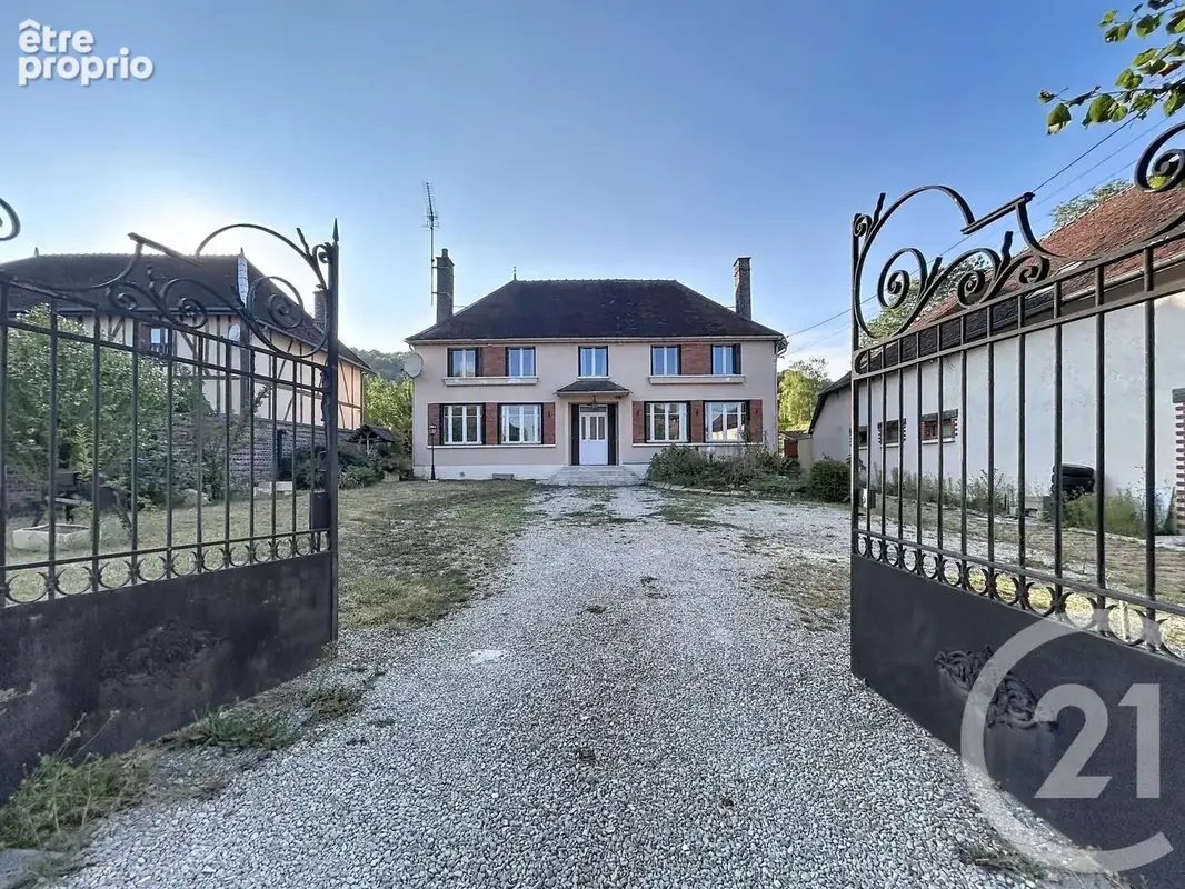 Photo Maison à Villery au prix de 250 000€