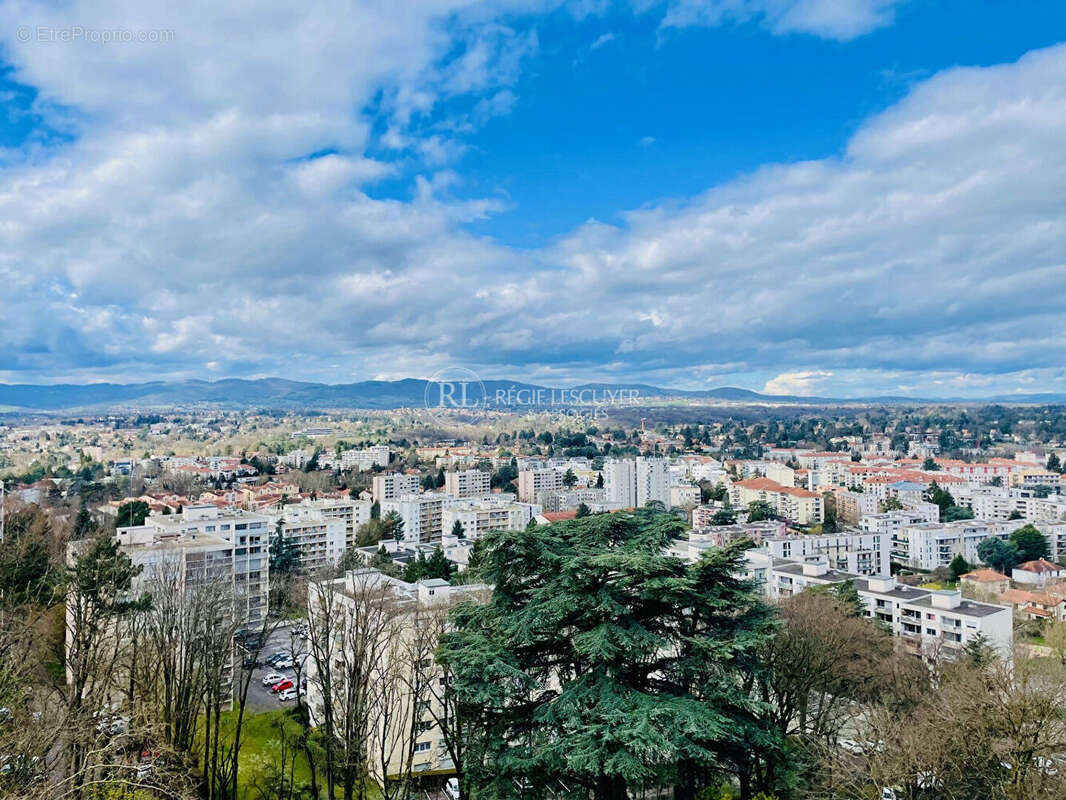 Appartement à LYON-5E