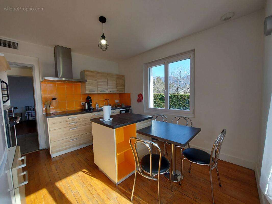 Appartement à SEVRIER