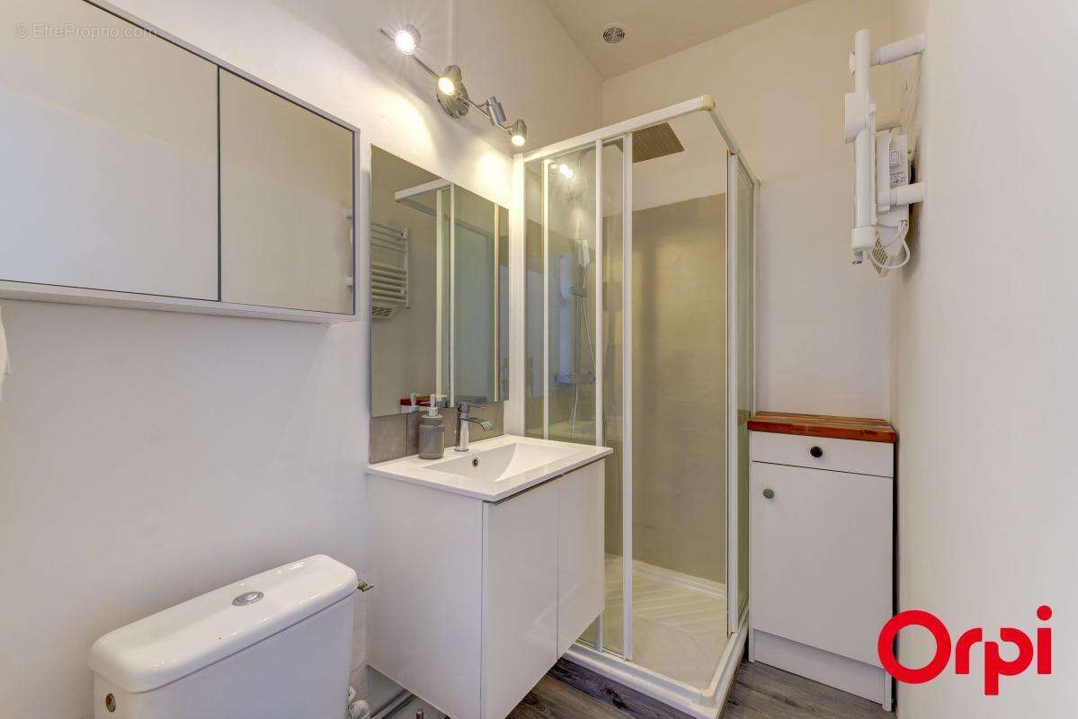 Appartement à LA MULATIERE