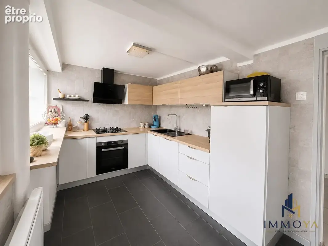 Maison 130 m² à Saint-Egreve  - photo 6