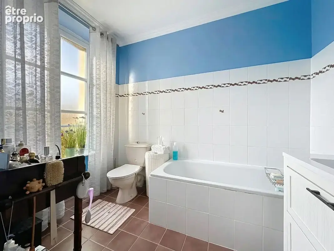 Appartement type 3 - 75,84 m²  - deux balcons - vue mer exceptionnelle - photo 8