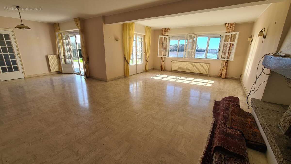 Maison à PORT-LOUIS