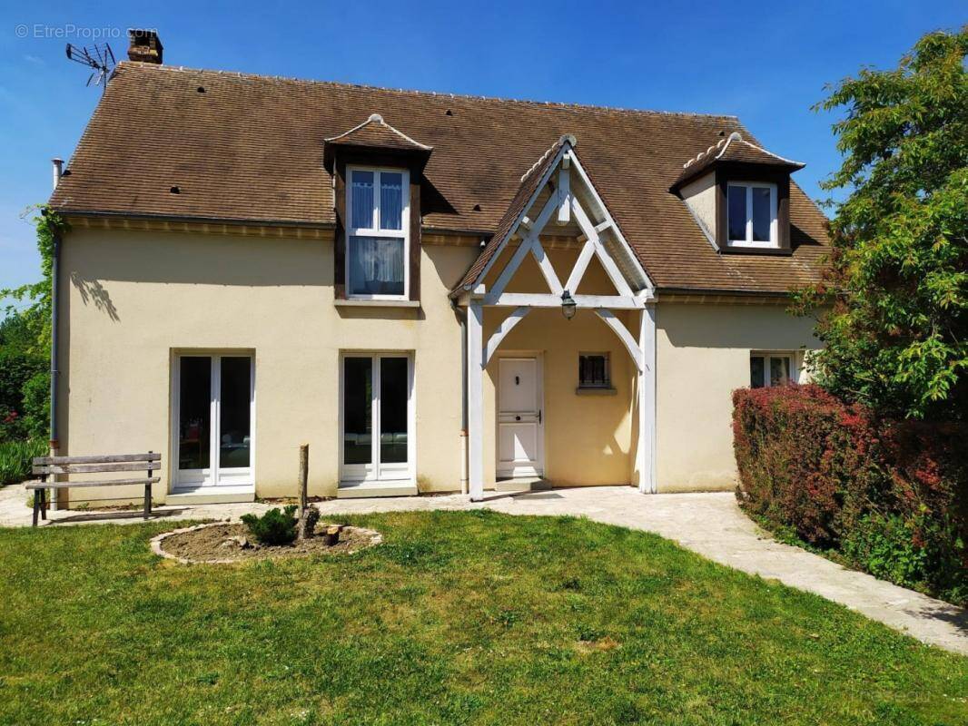 Maison à COMPIEGNE