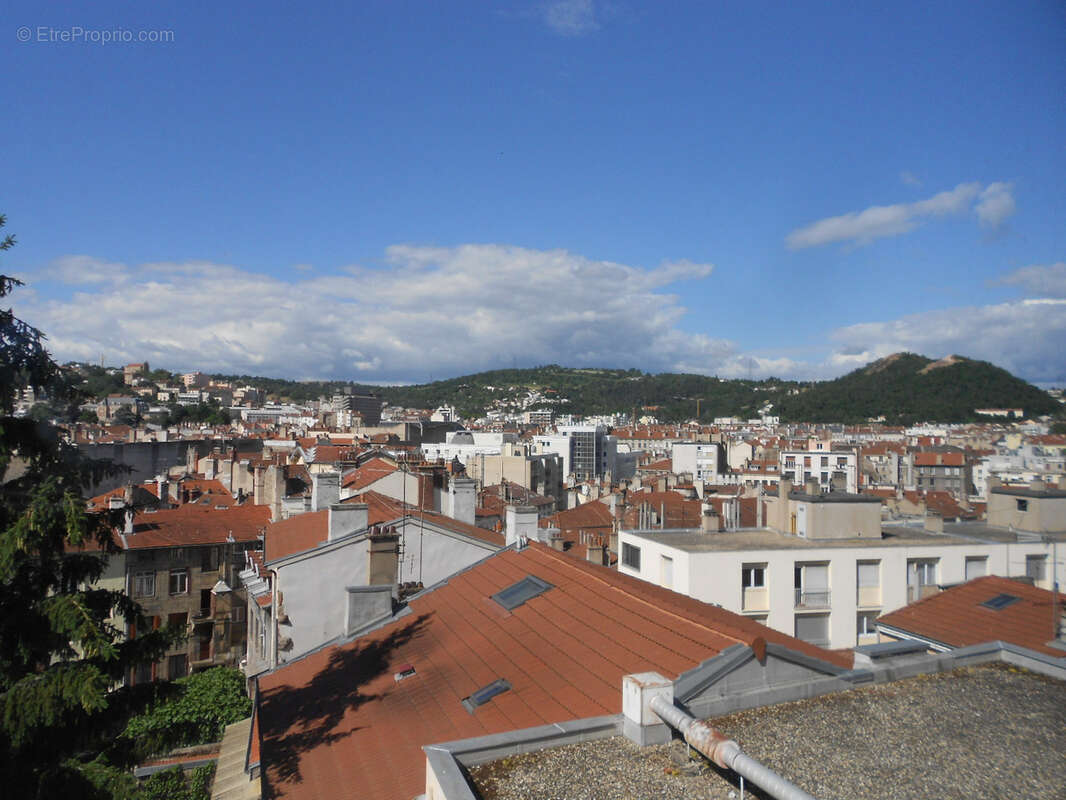 Appartement à SAINT-ETIENNE