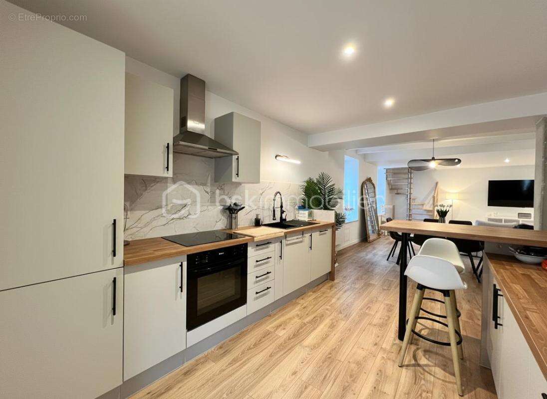 Appartement à JUGON-LES-LACS