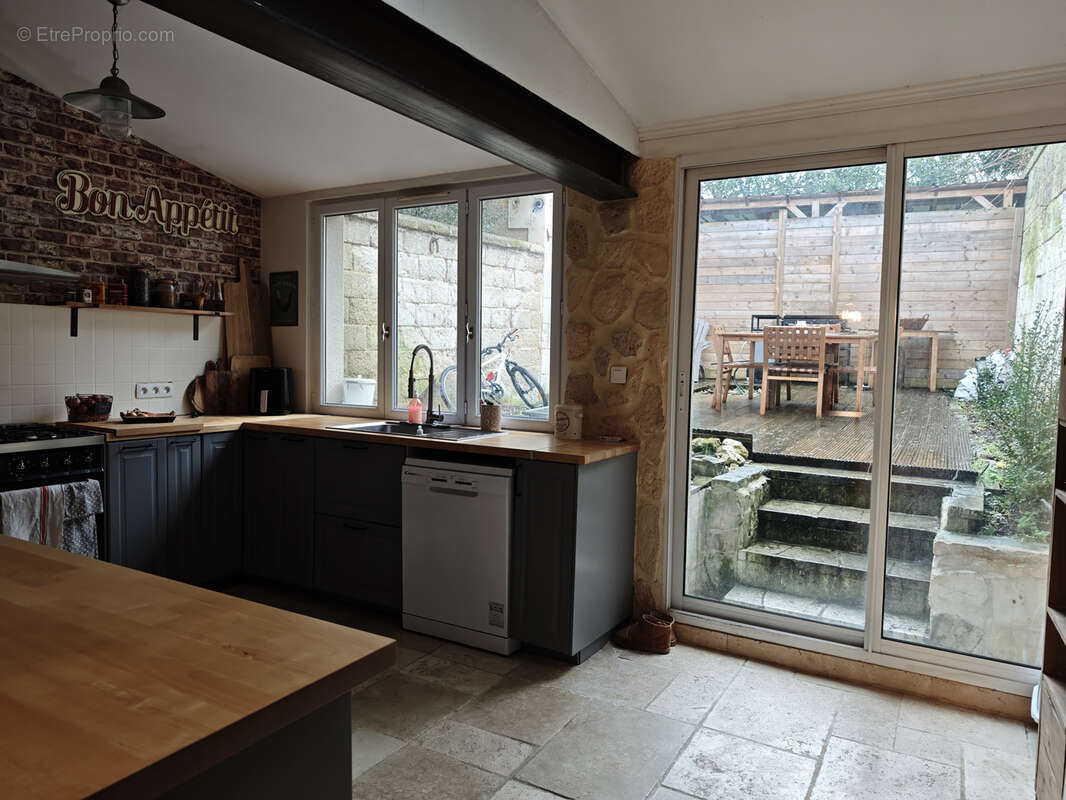 Maison à CHATEAUNEUF-SUR-CHARENTE