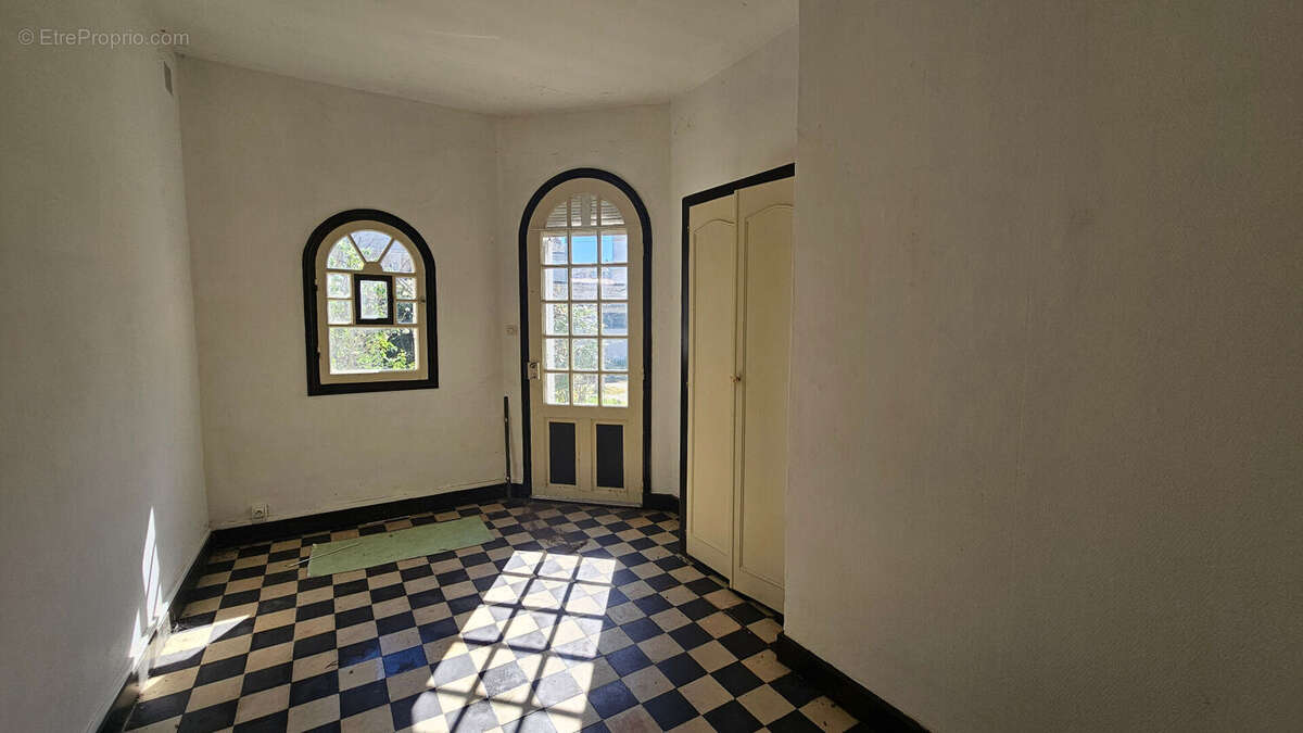 Maison - 69 m² - TOURS - photo 6