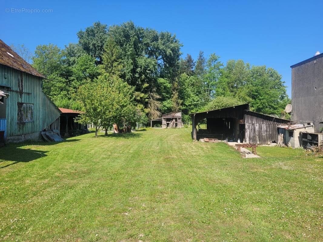 Maison à GRANDCOURT