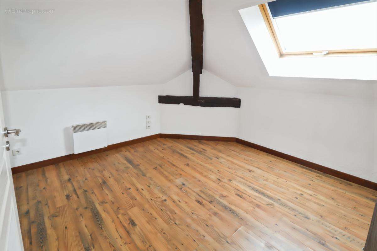 Appartement à vendre 3 pièces SAINT ETIENNE DE SAINT GEOIRS (38) - photo 6