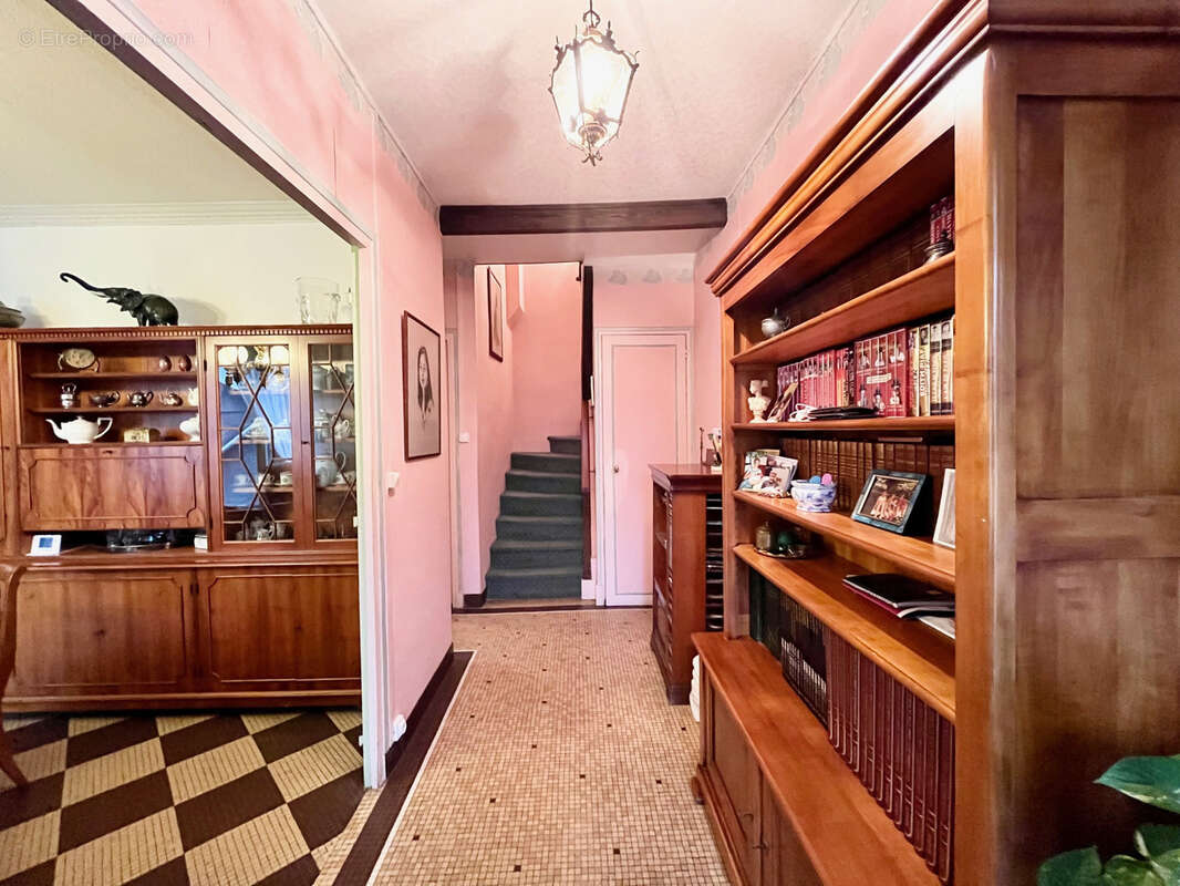 Maison à SAINT-MAUR-DES-FOSSES