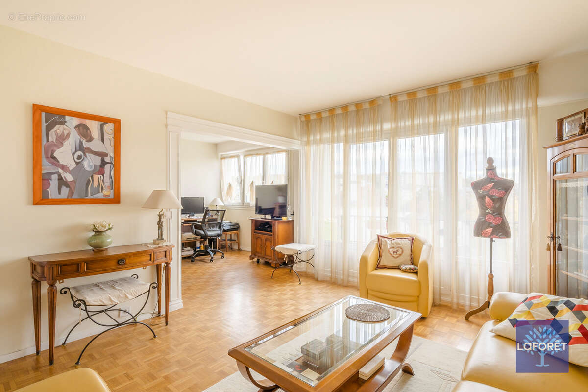 Appartement à LIVRY-GARGAN