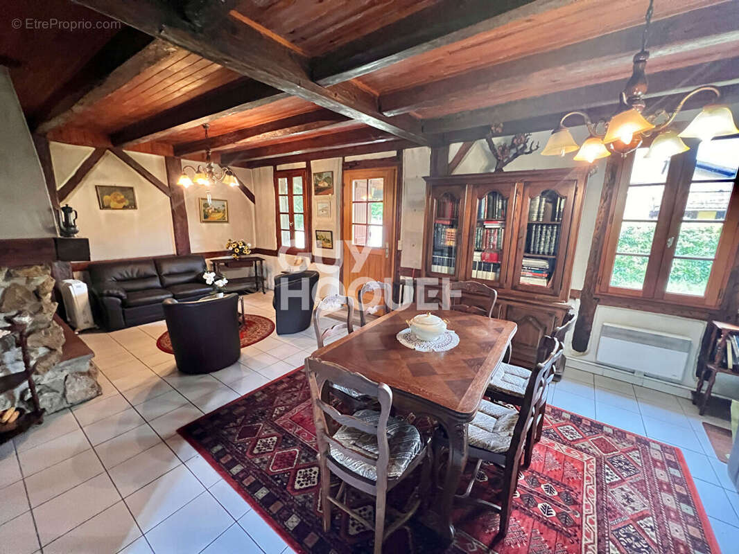 Maison à LESPERON