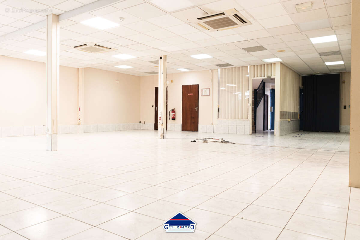 Commerce à FORT-DE-FRANCE