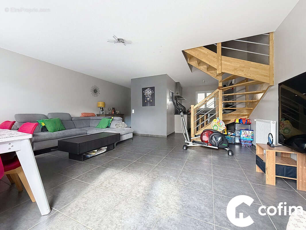 Maison à ARTIGUELOUVE