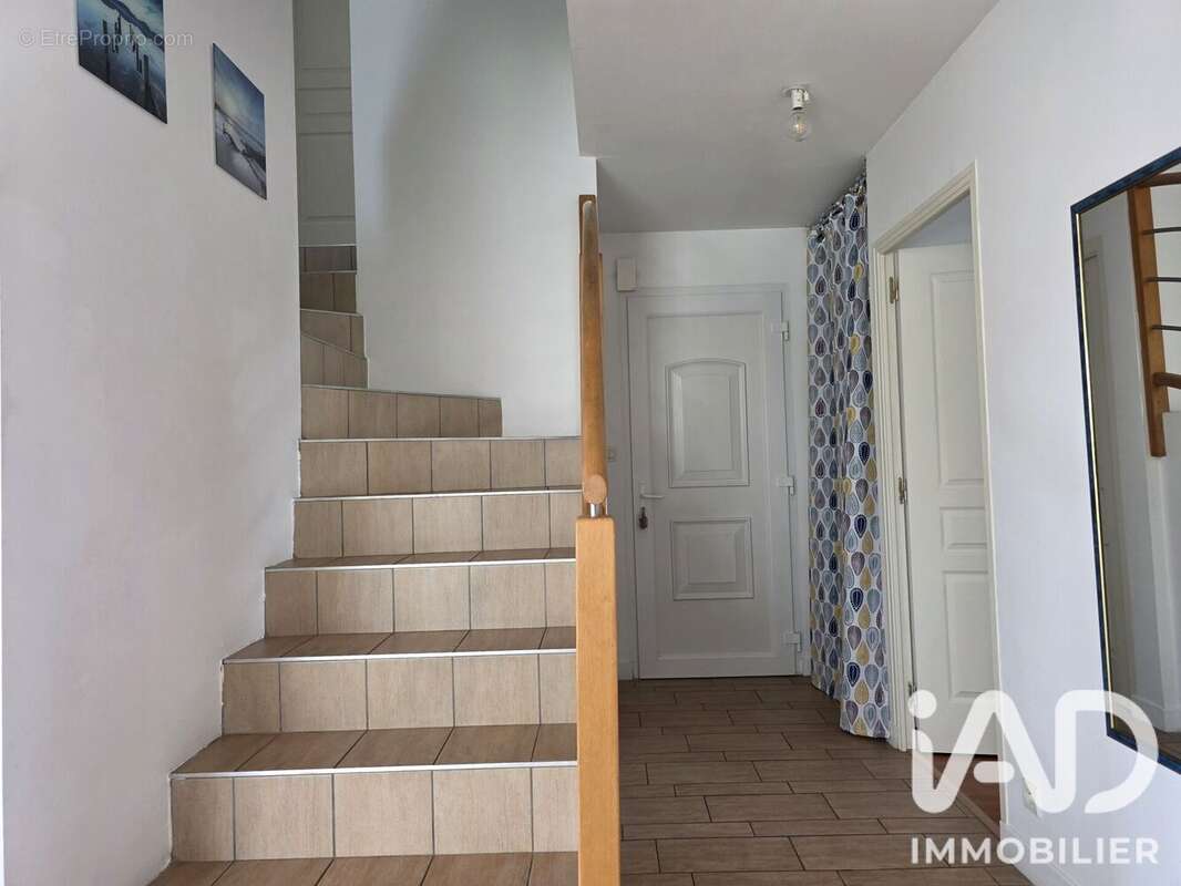 Maison 142 m² à Yffiniac  - photo 9