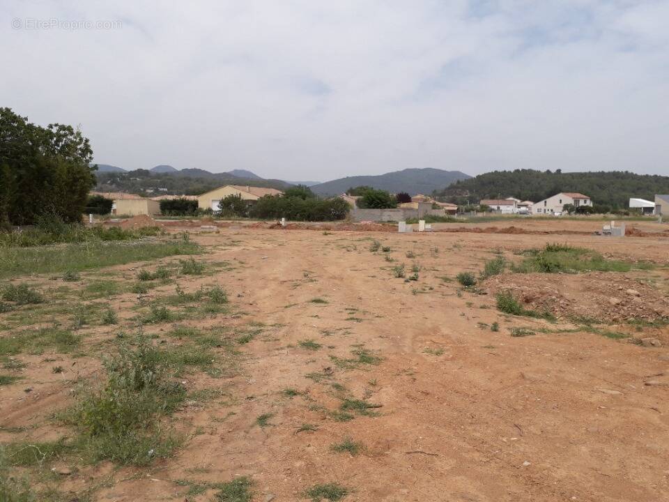 Terrain à CAZOULS-LES-BEZIERS