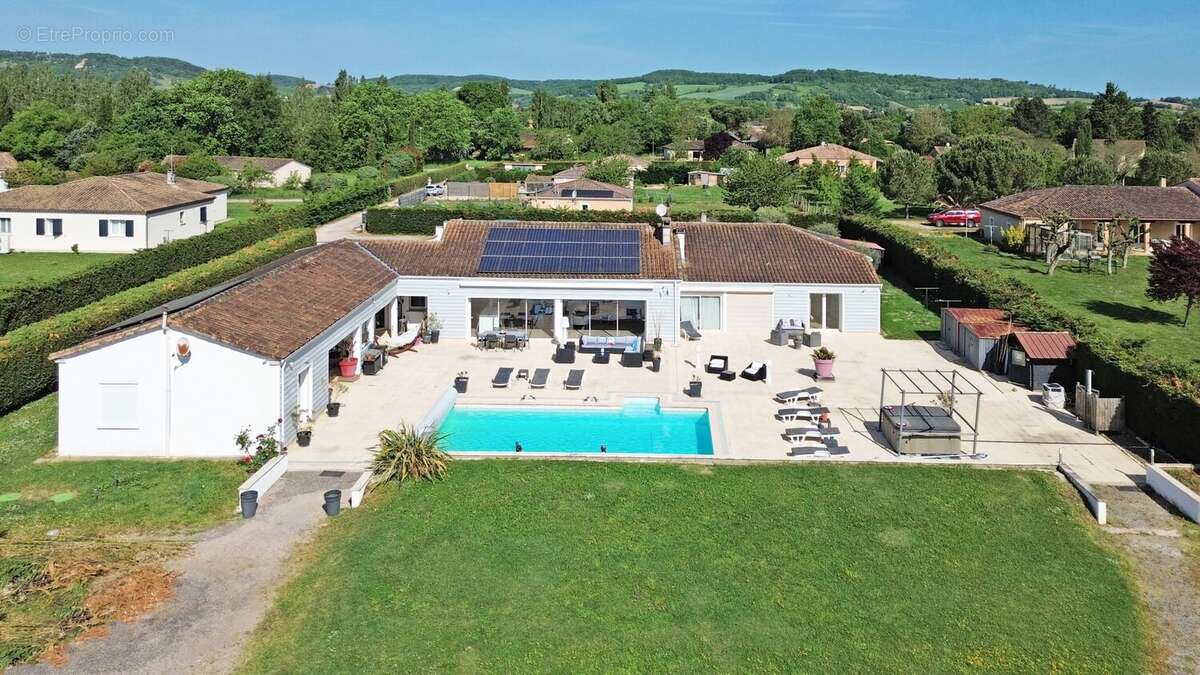 Maison à LE TEMPLE-SUR-LOT