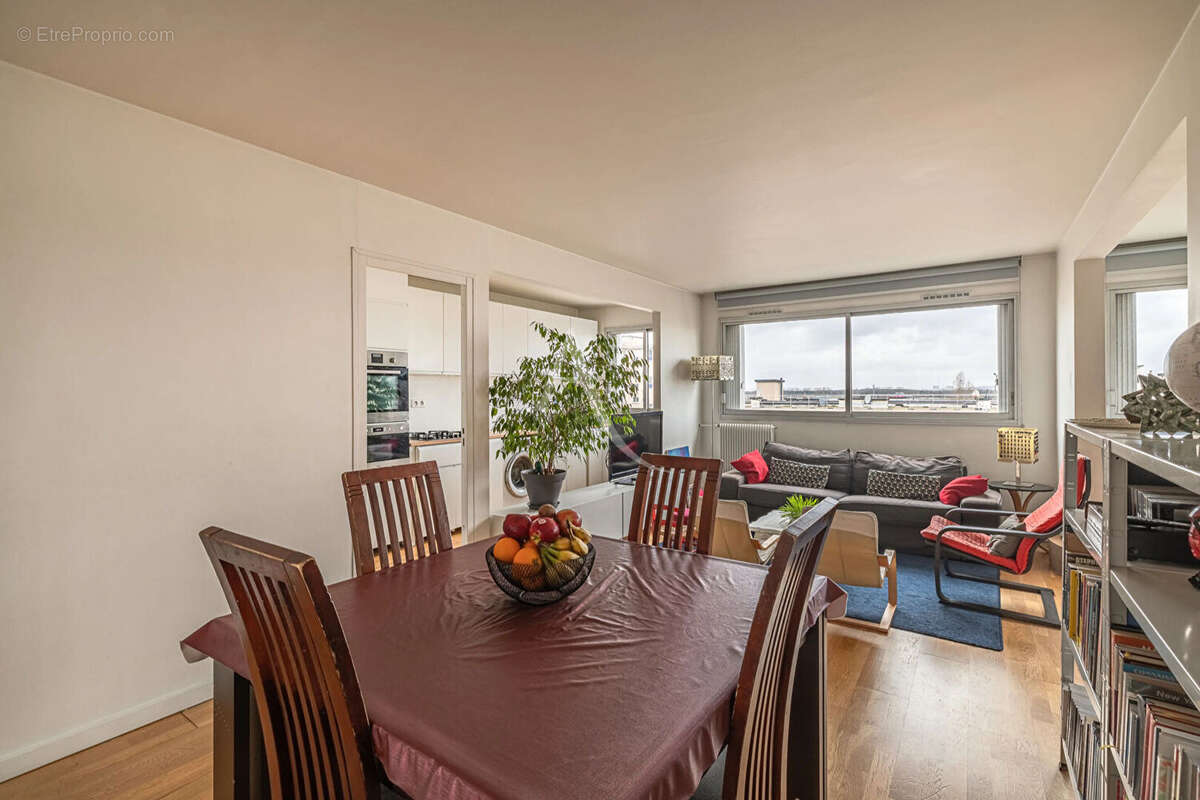 Appartement à LE BOURGET
