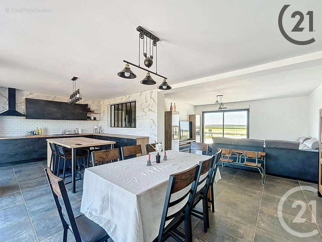 Maison à PRUNAY-BELLEVILLE