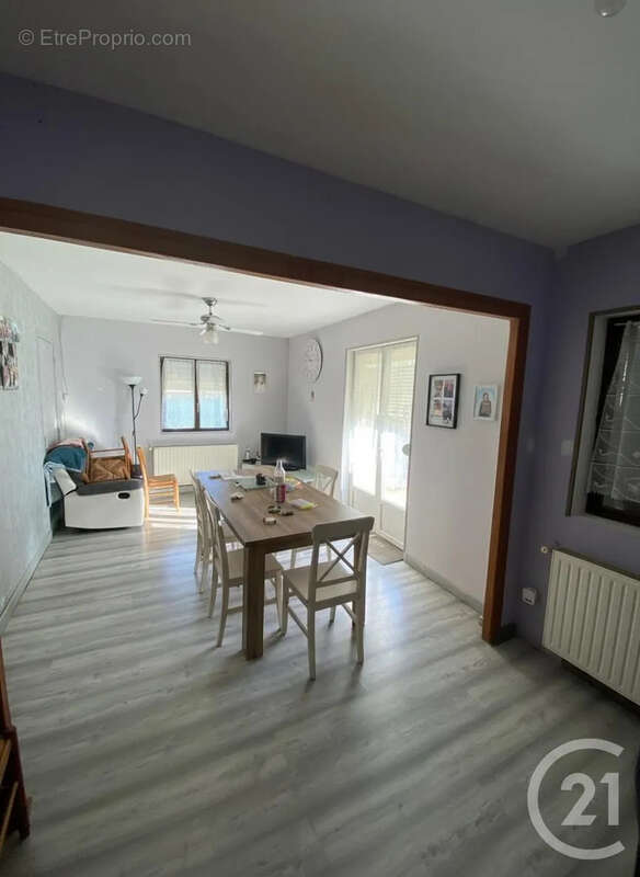 Maison à MOISLAINS