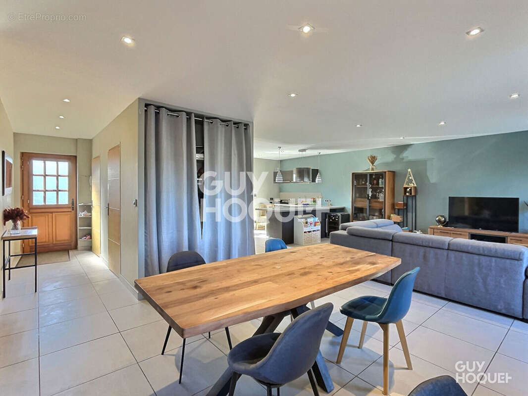 Appartement à CRAPONNE