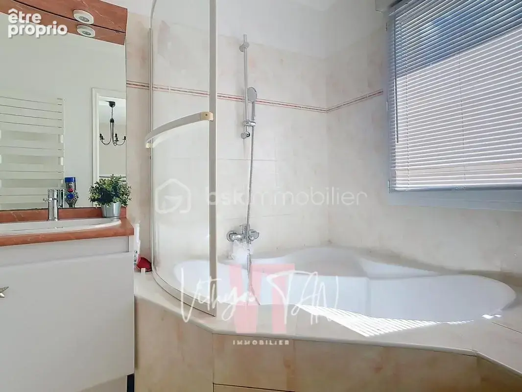 Maison prête-a-vivre - 5 chambres - secteur privilégié - photo 19