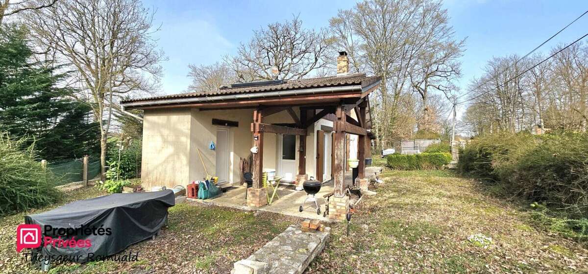 Maison à BAZOCHES-SUR-LE-BETZ