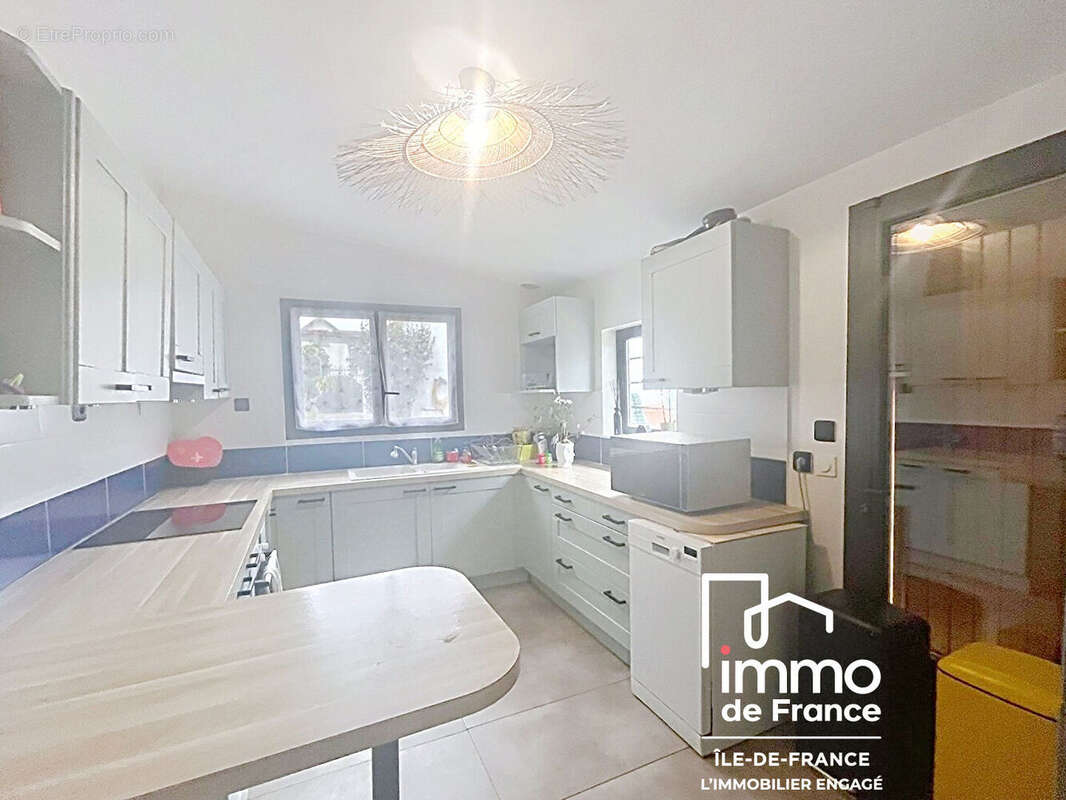 Maison Gagny 4 pièce(s) 86.83 m2 - photo 2