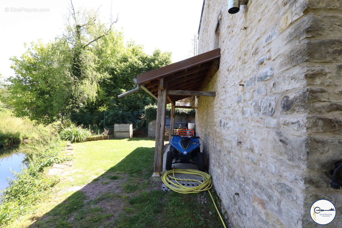 Maison à DOMPAIRE
