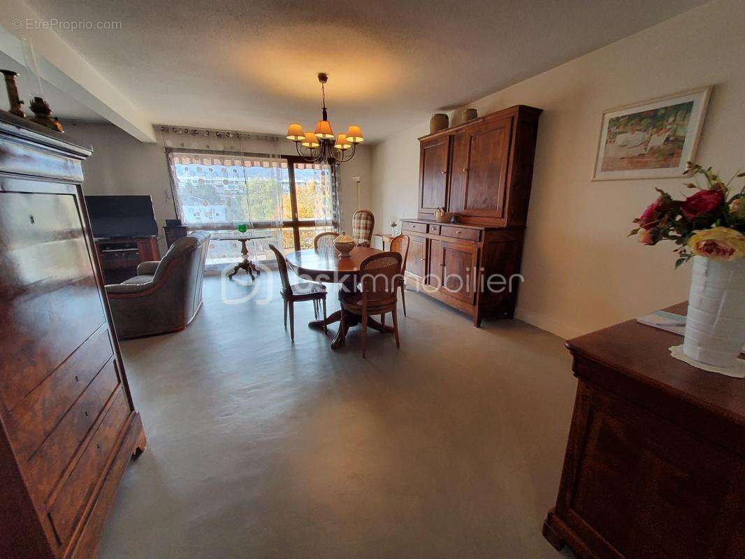 Appartement à ECHIROLLES